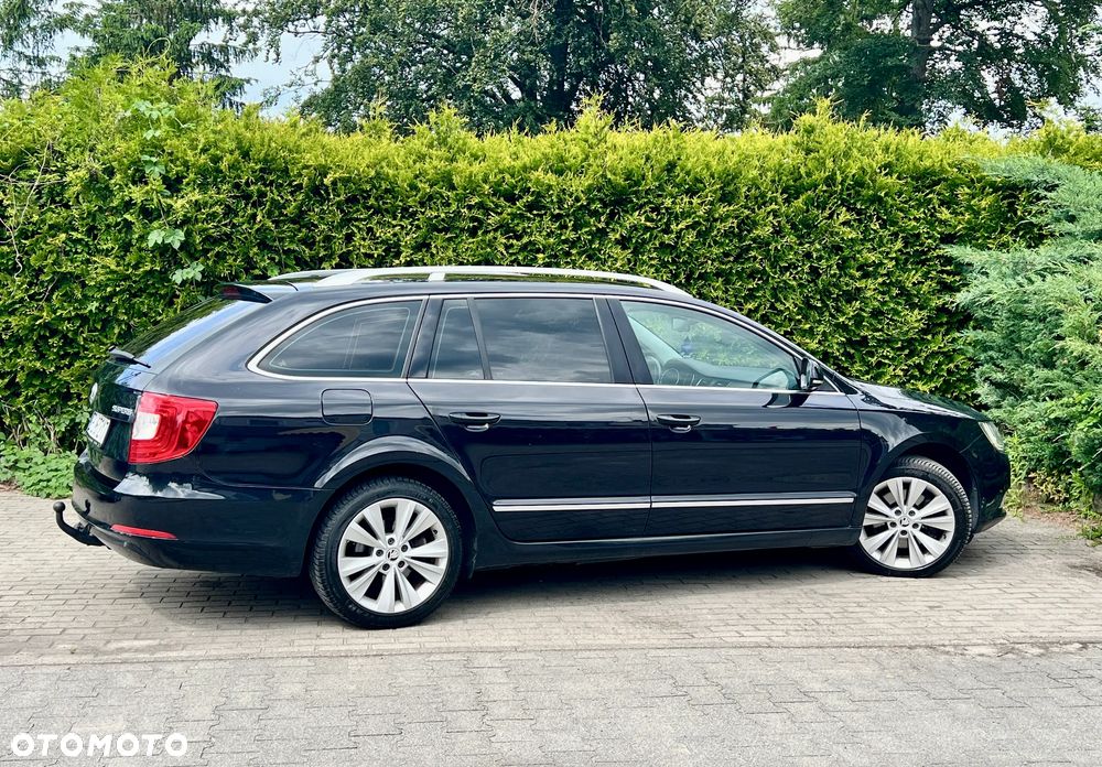 Skoda Superb 2.0 TDI Comfort DSG - 29