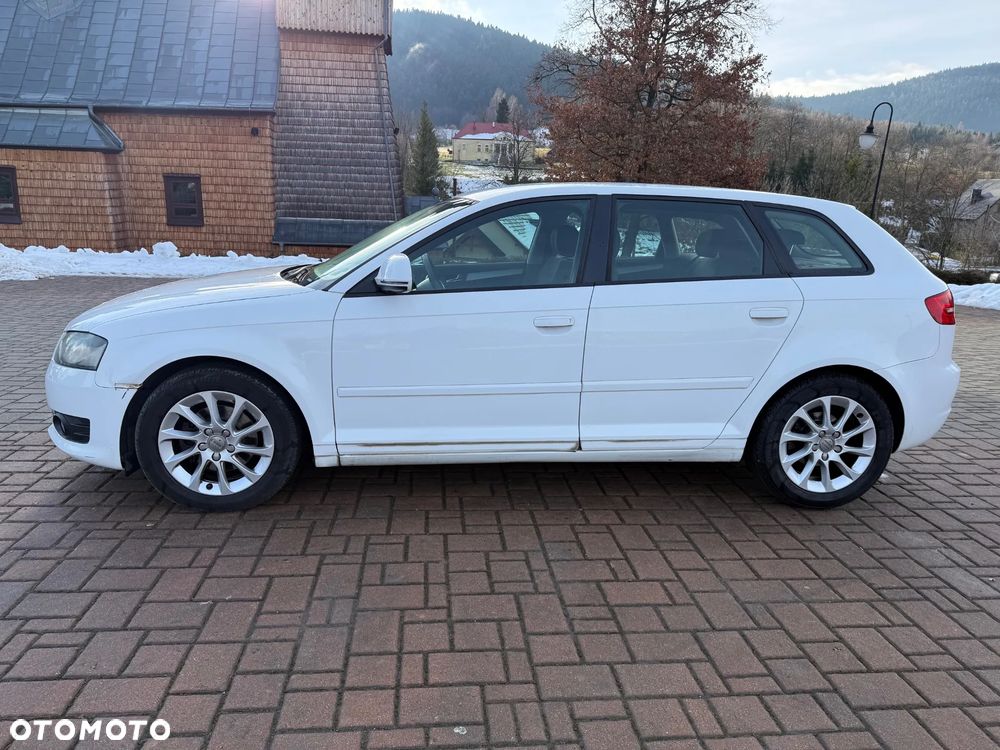 Audi A3 Sportback 2.0 TDI DPF S tronic Ambiente - 4