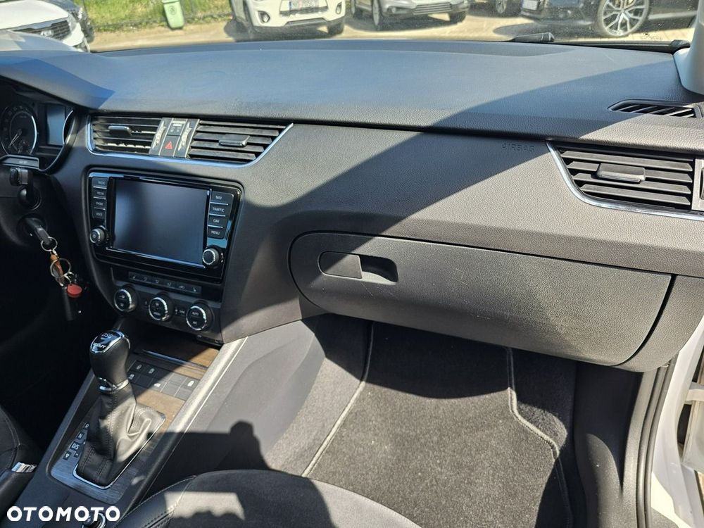 Skoda Octavia Scout 2.0 TDI 4x4 DSG - 38