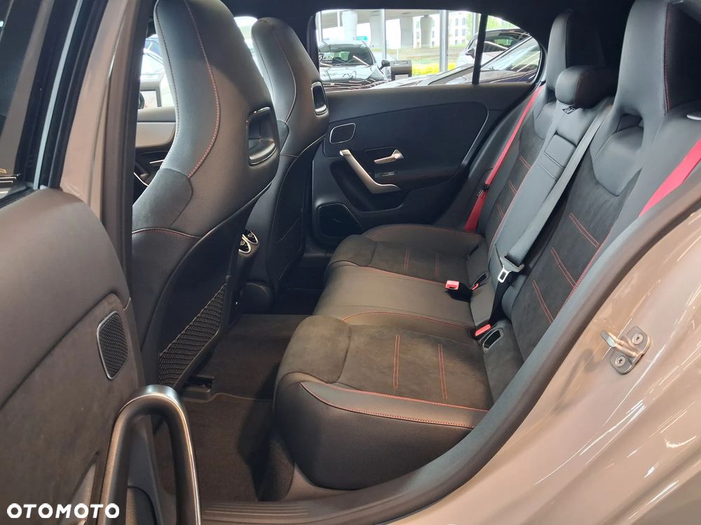 Mercedes-Benz Klasa A 45 S AMG 4-Matic 8G-DCT - 13