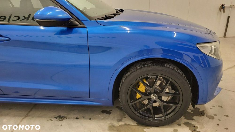 Alfa Romeo Stelvio 2021 photo 4