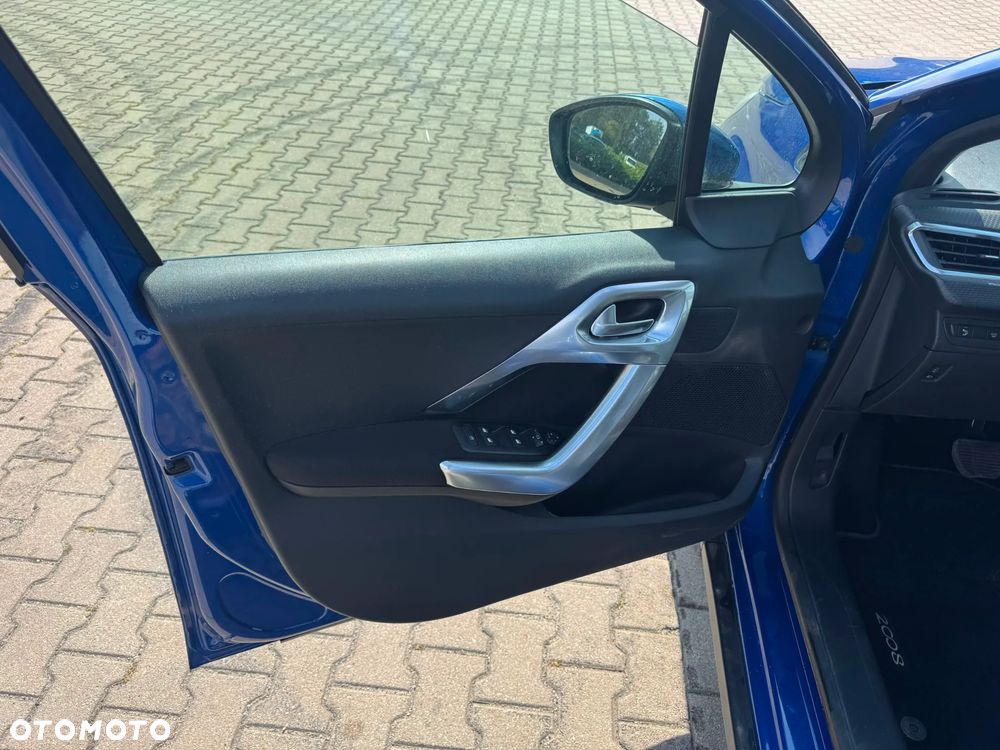 Peugeot 2008 PureTech 130 Stop&Start EAT6 Allure - 24