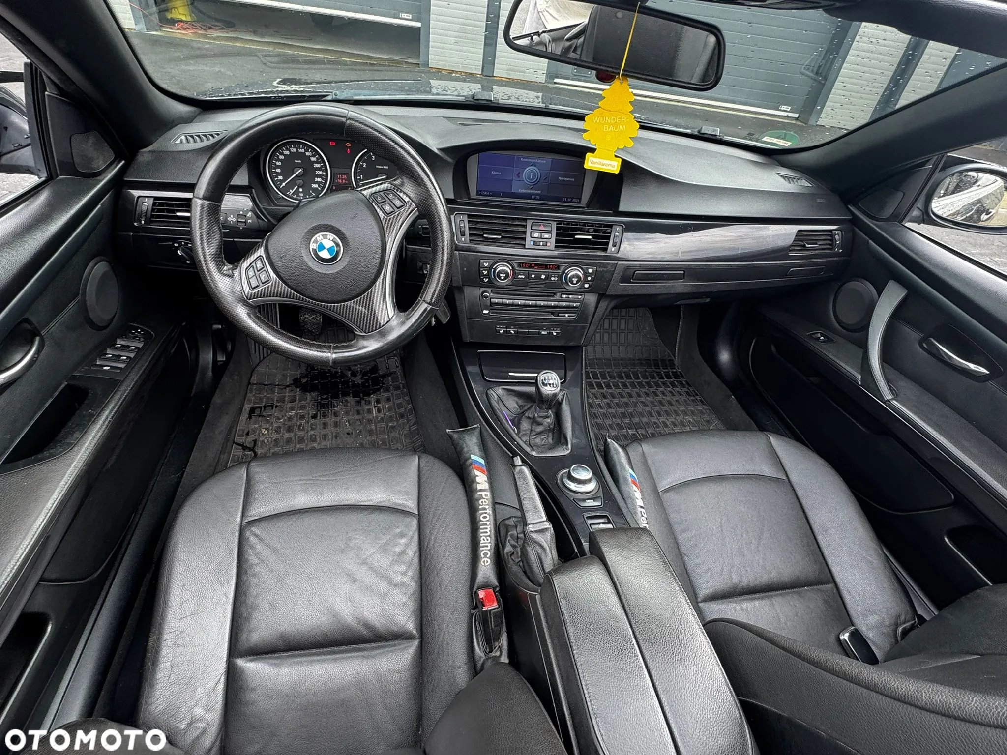BMW Seria 3 320i Cabrio - 12
