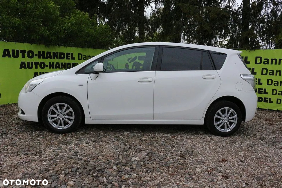 Toyota Verso 1.6 Premium - 4