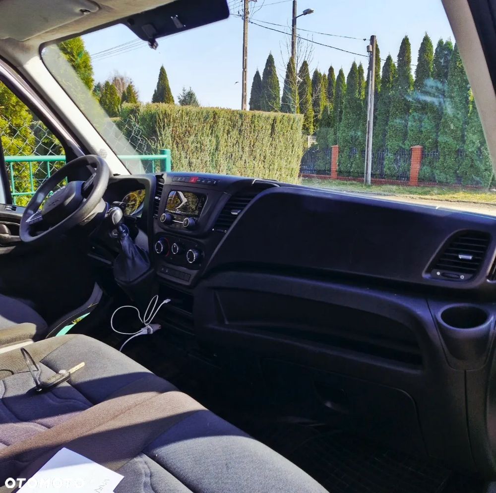 Iveco DAILY - 10