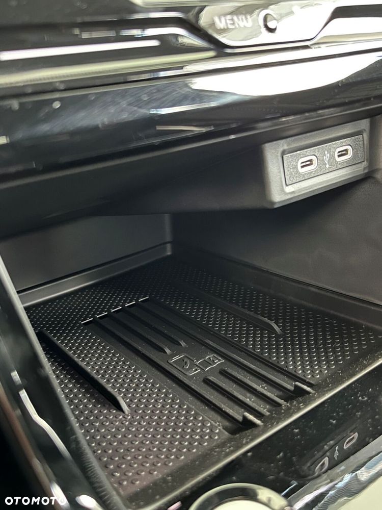 Volkswagen Taigo 1.5 TSI ACT R-Line Plus DSG - 11