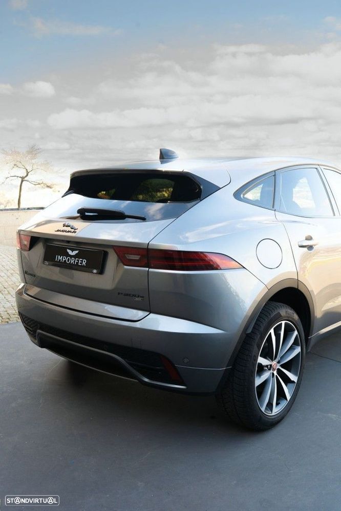Jaguar E-Pace 1.5 P300e R-Dynamic SE AWD Aut. - 3