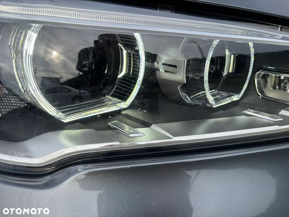 BMW X1 sDrive18i - 4