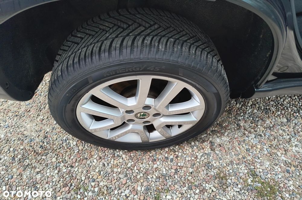 Skoda Yeti 1.8 TSI 4x4 Experience PLUS EDITION - 21