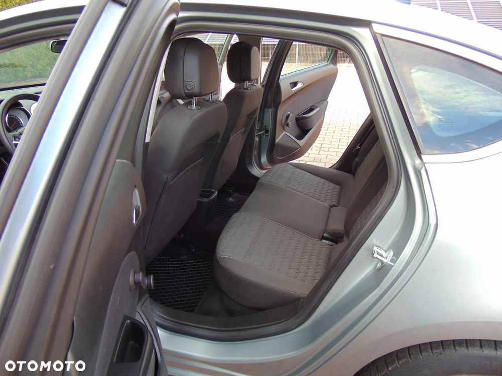 Opel Astra - 17