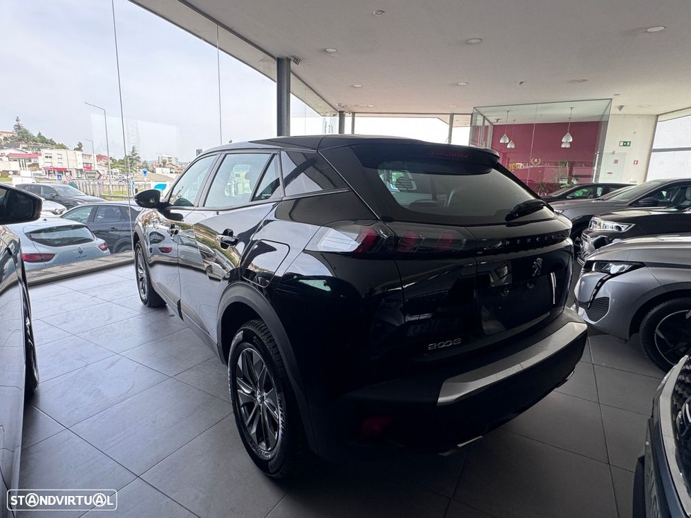 Peugeot 2008 1.2 PureTech Active EAT8 - 7