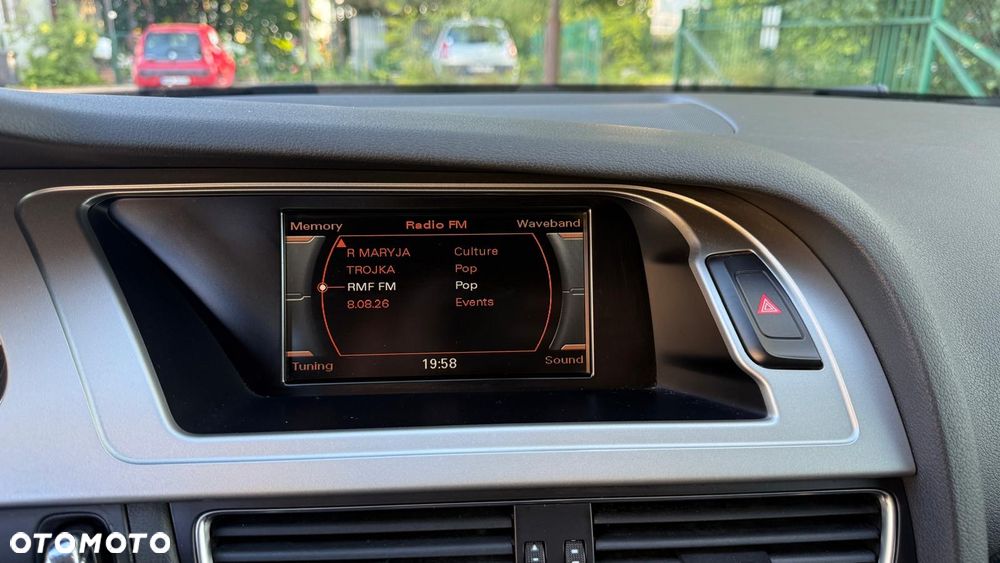 Audi A4 Avant 2.0 TDI - 29