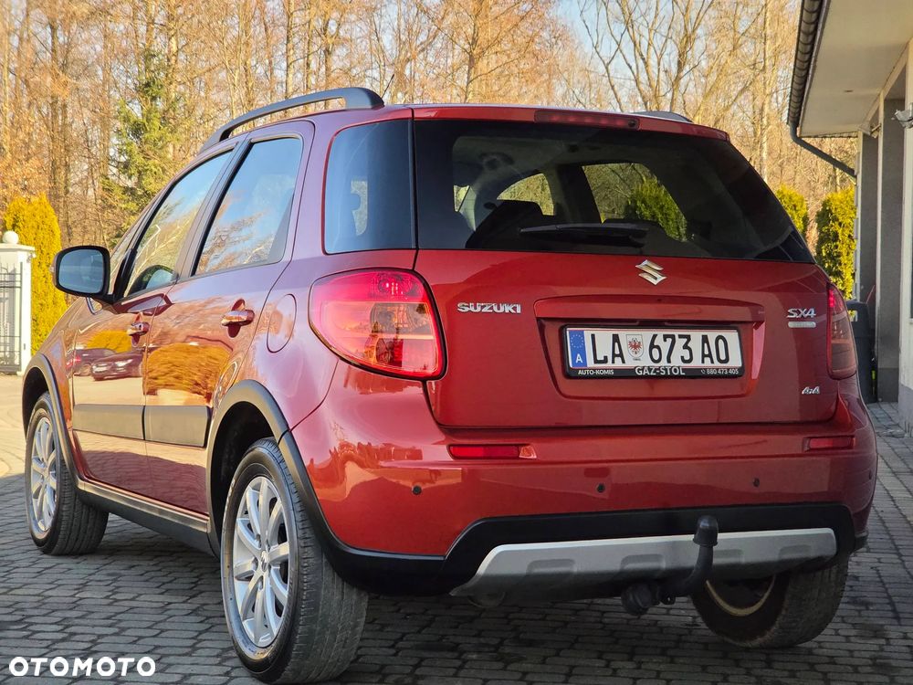 Suzuki SX4 1.6 VVT 4x4 Style - 12