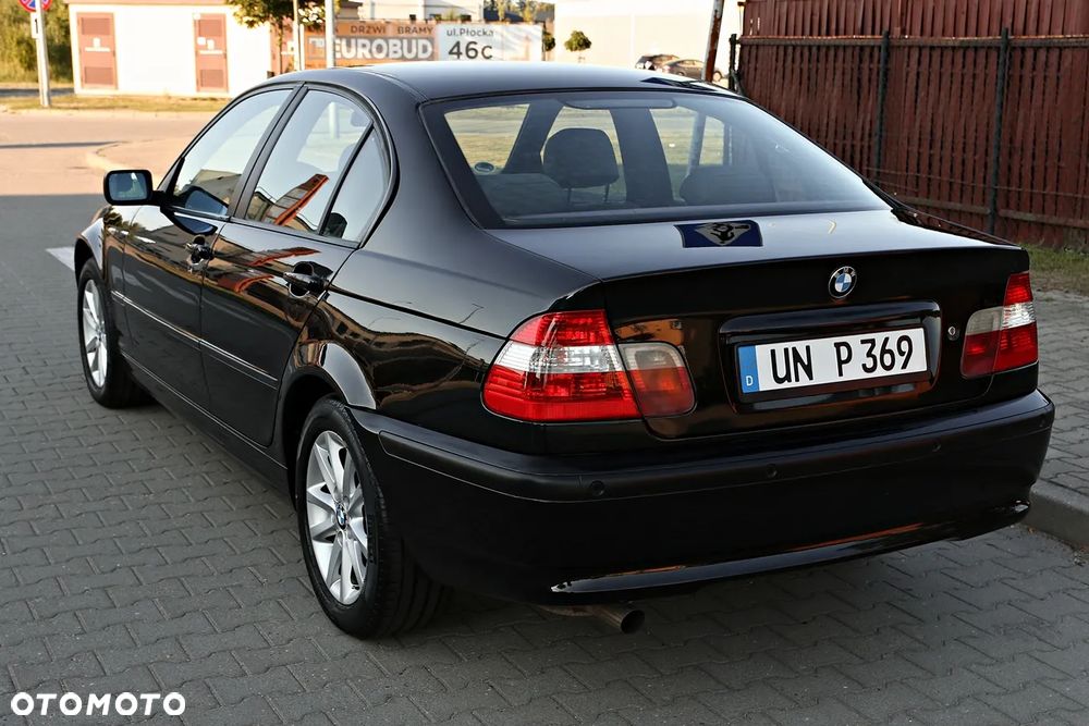 BMW Seria 3 318i - 18