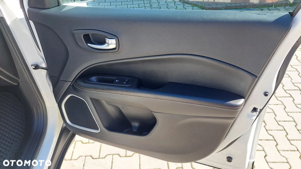 Jeep Compass 2.0 MJD Longitude 4WD S&S - 12