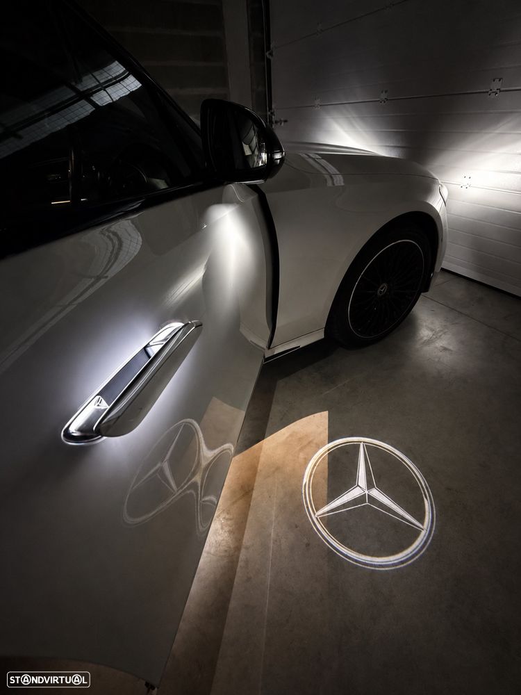 Mercedes-Benz E 300 e - 4