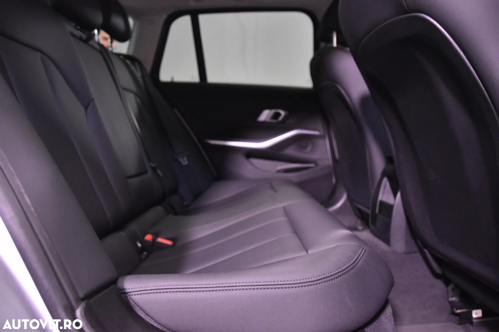 BMW Seria 3 330e Touring Aut. - 12
