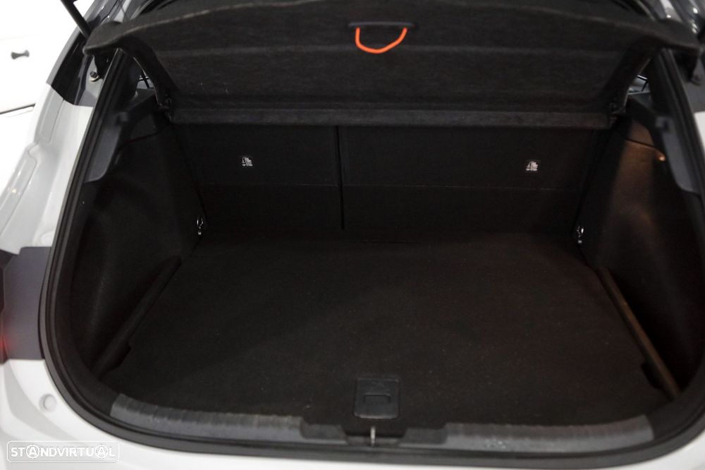 Toyota Corolla 2.0 Hybrid GR-Sport - 11