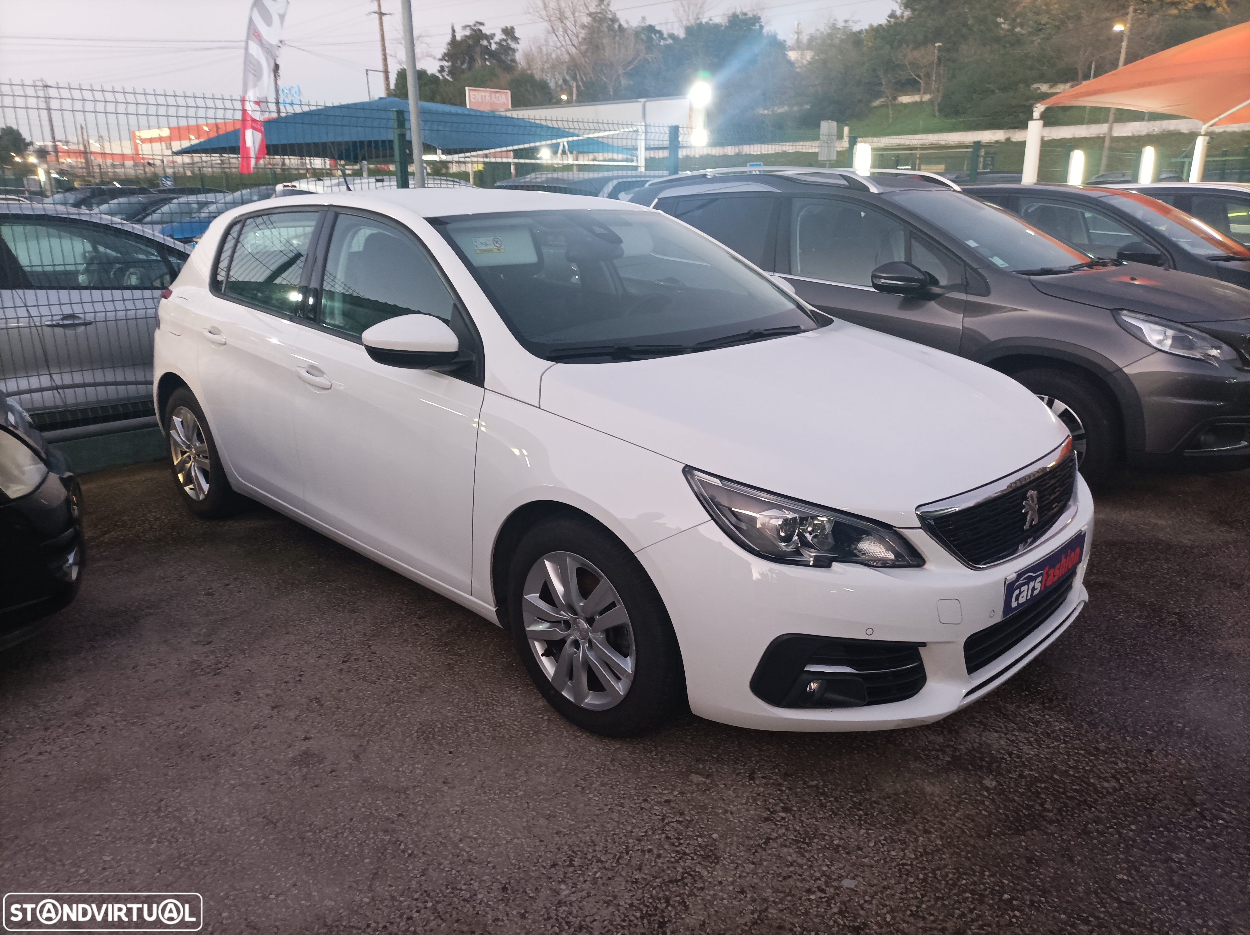Peugeot 308 1.6 BlueHDi Active - 4