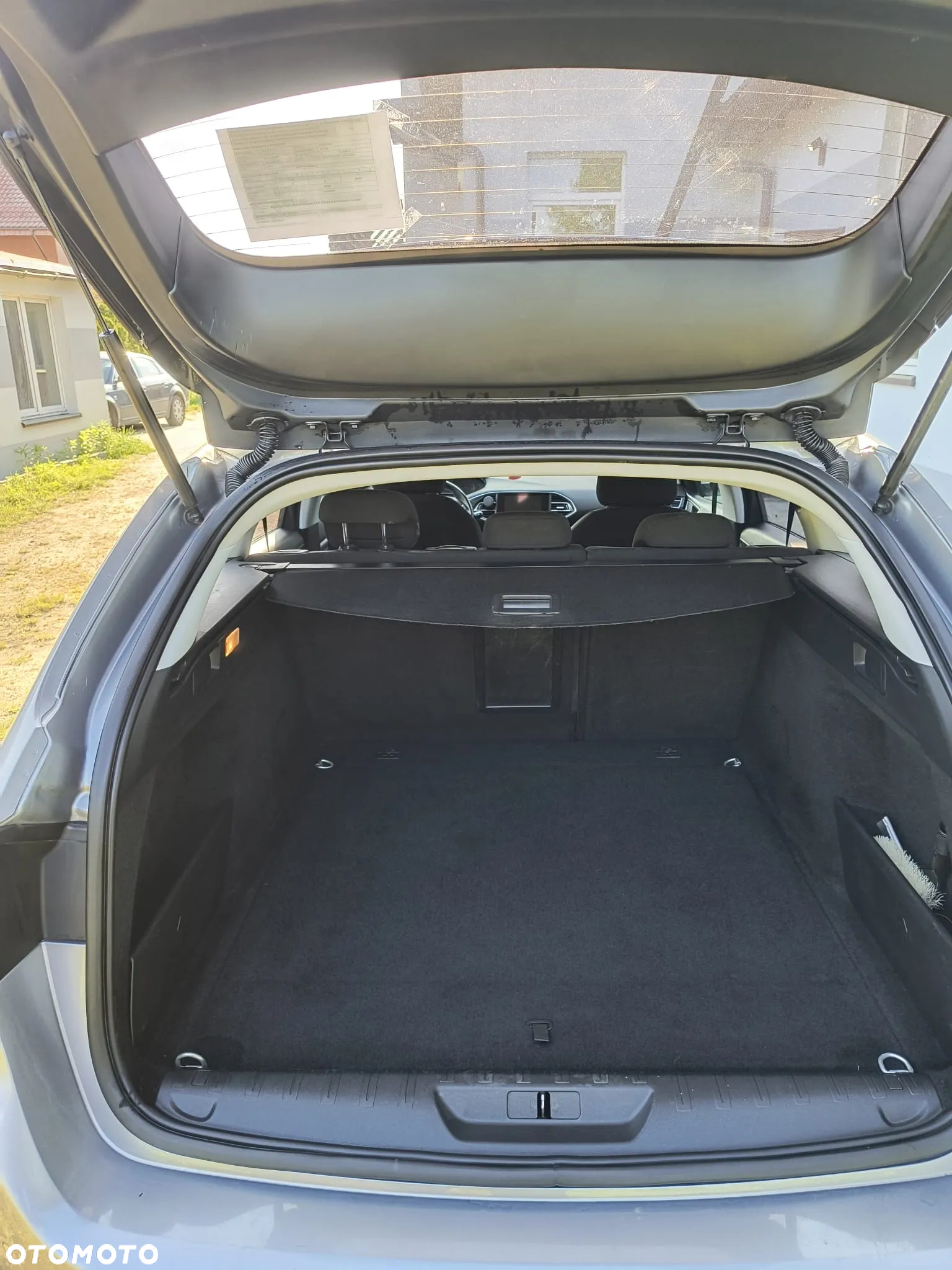 Peugeot 308 BlueHDi FAP 150 Stop&Start Automatik Allure - 9