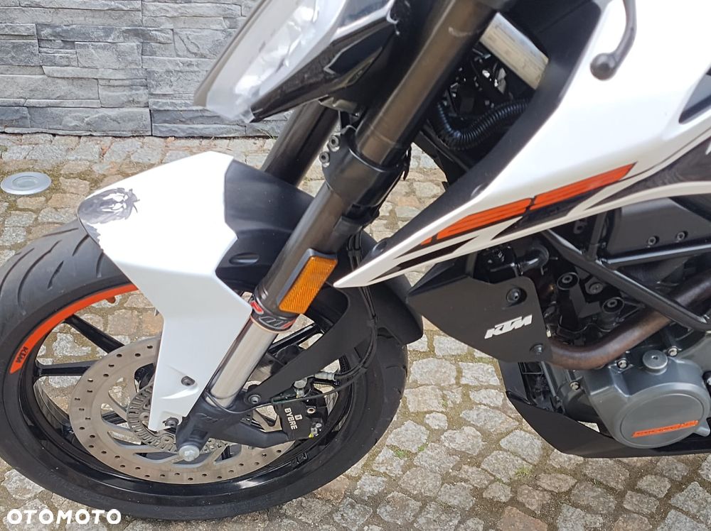 KTM Duke - 11