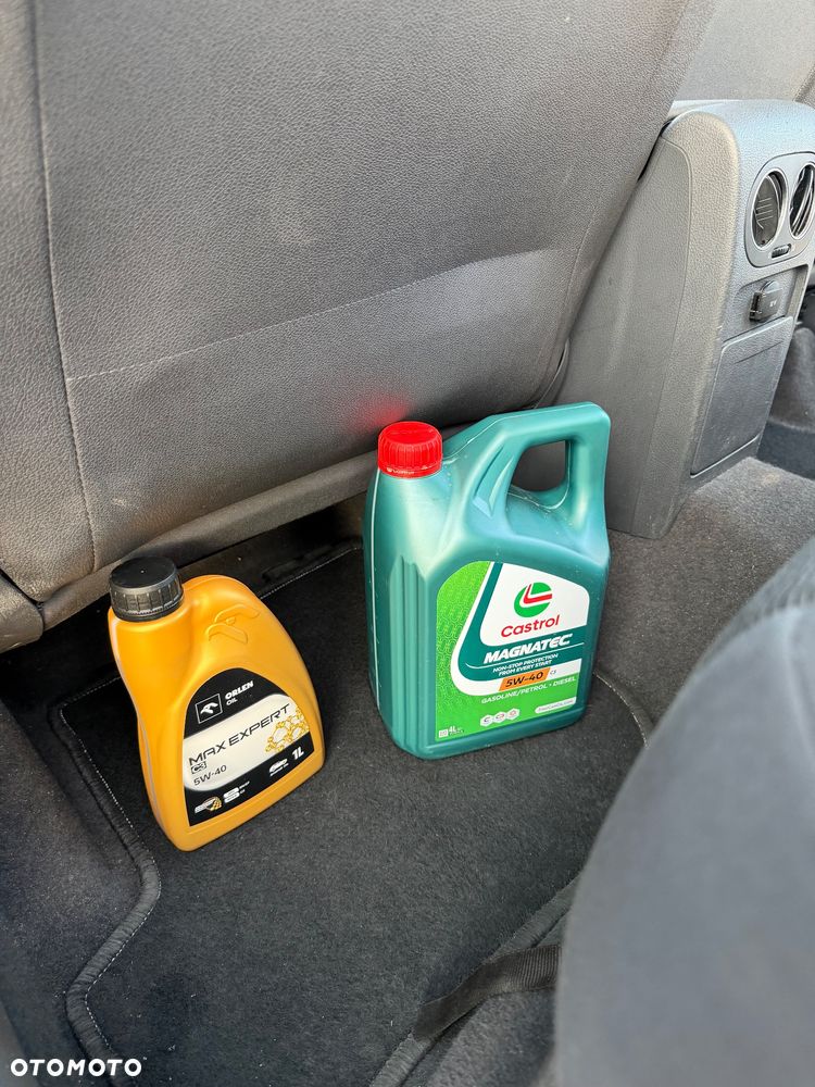 Volkswagen Golf 1.6 FSI Trendline - 17