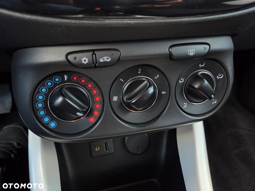 Opel Adam 1.2 Black Link - 26