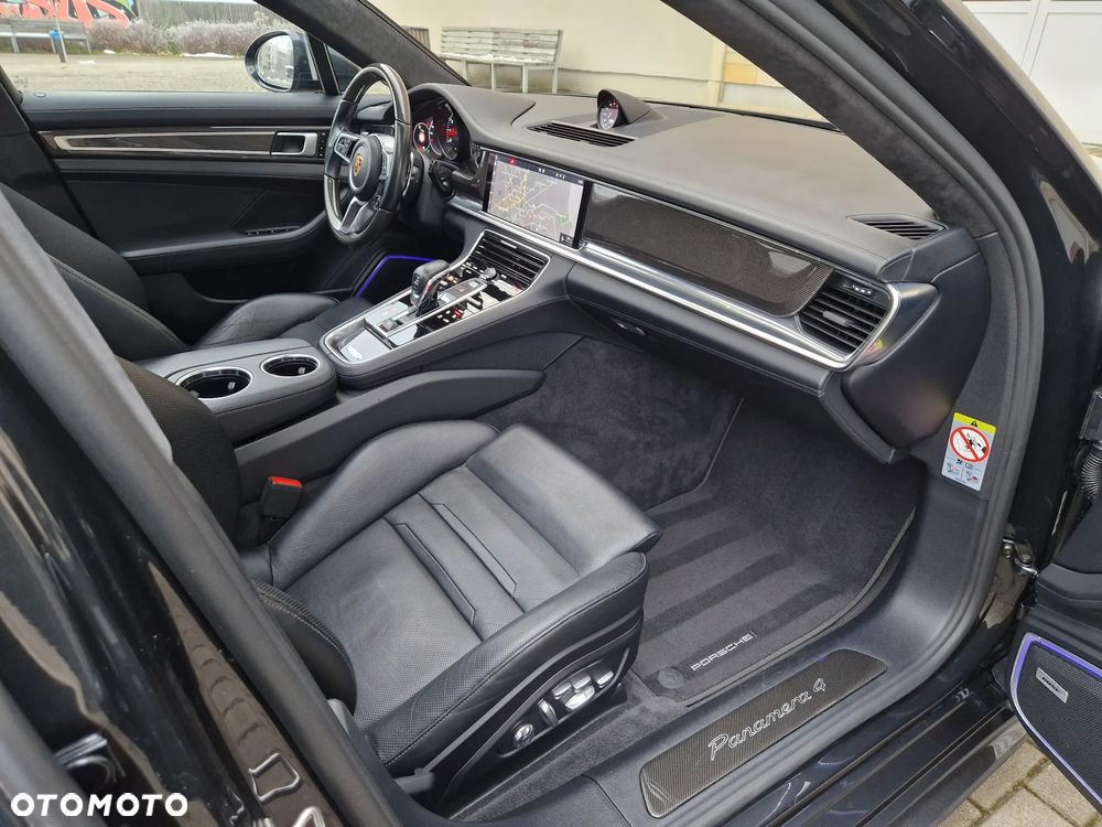 Porsche Panamera 4 - 15