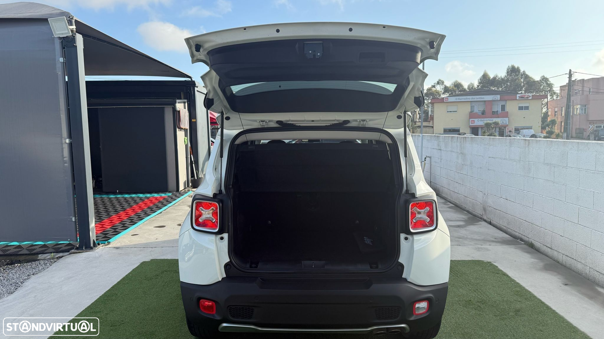 Jeep Renegade 1.6 MJD Limited DCT - 7