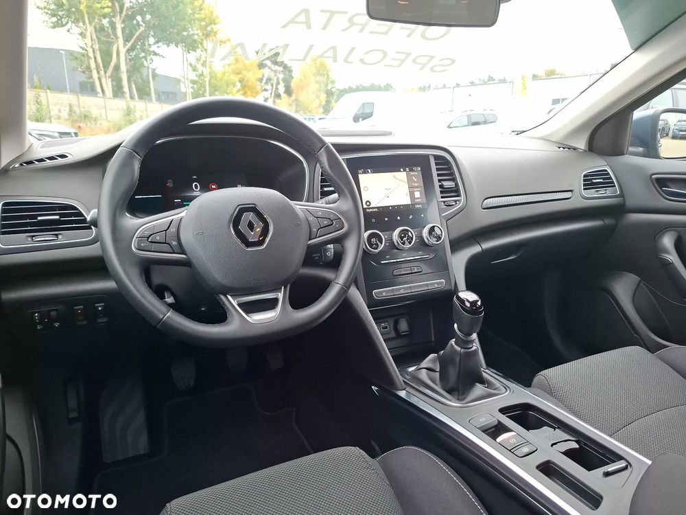 Renault Megane 1.3 TCe Evolution - 13
