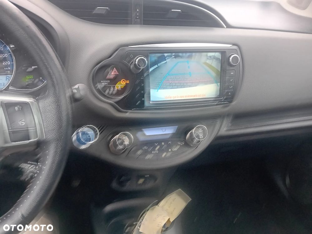 Toyota Yaris 1.5 VVT-i Comfort - 8