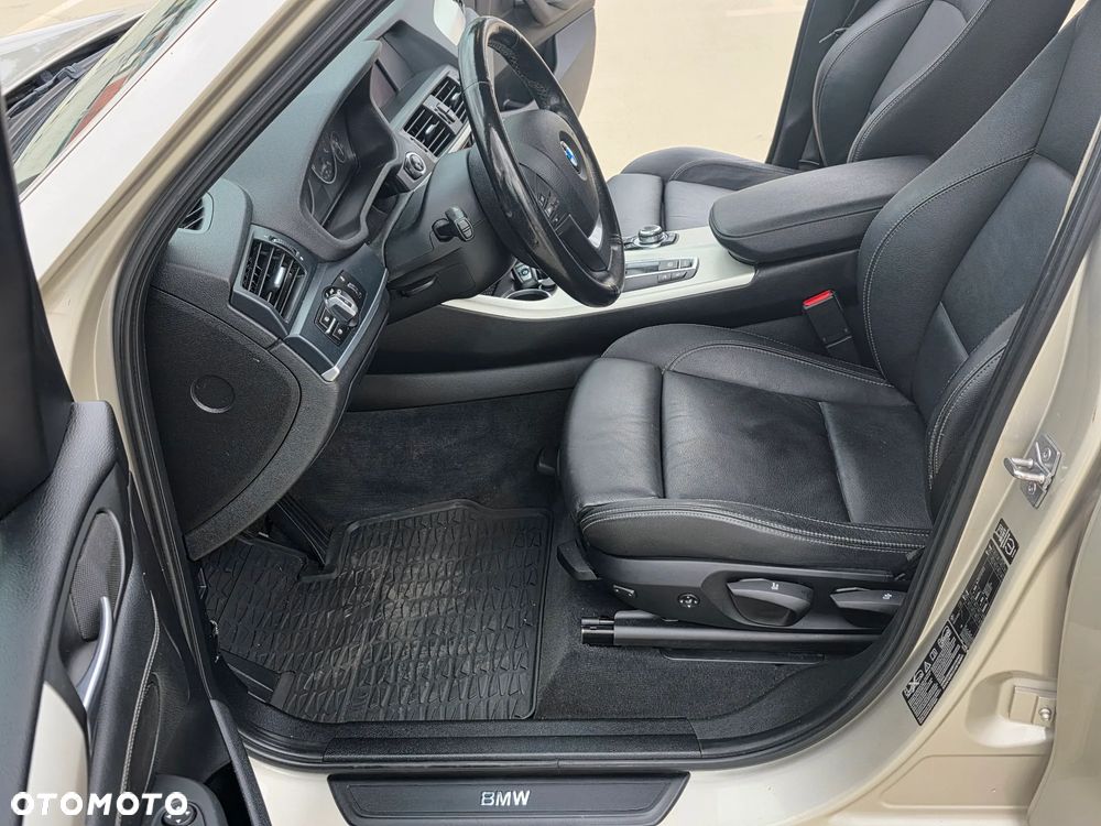 BMW X3 xDrive20d - 13
