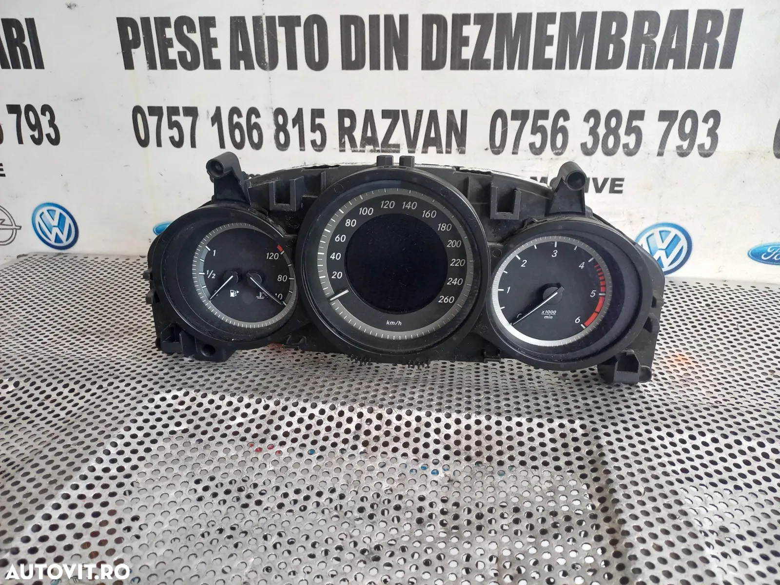 Ceasuri Bord Mercedes C Class W204 2.2 Cdi Motor 651 Volan Stanga Europa Cod A - 4