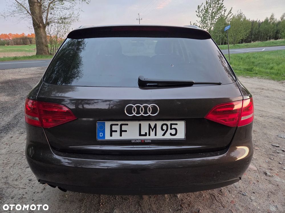 Audi A4 Avant 2.0 TDI - 11