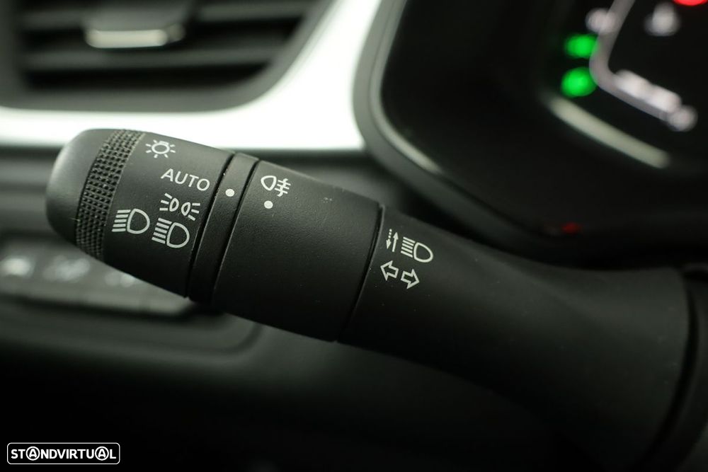 Renault Captur 1.0 TCe Techno Bi-Fuel - 17