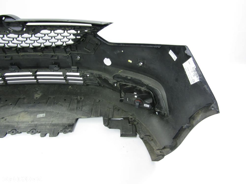 Zderzak przedni Opel Zafira C FL 16 - 19  Pdc-4  + Atrapa Kod lakieru 22X - 19