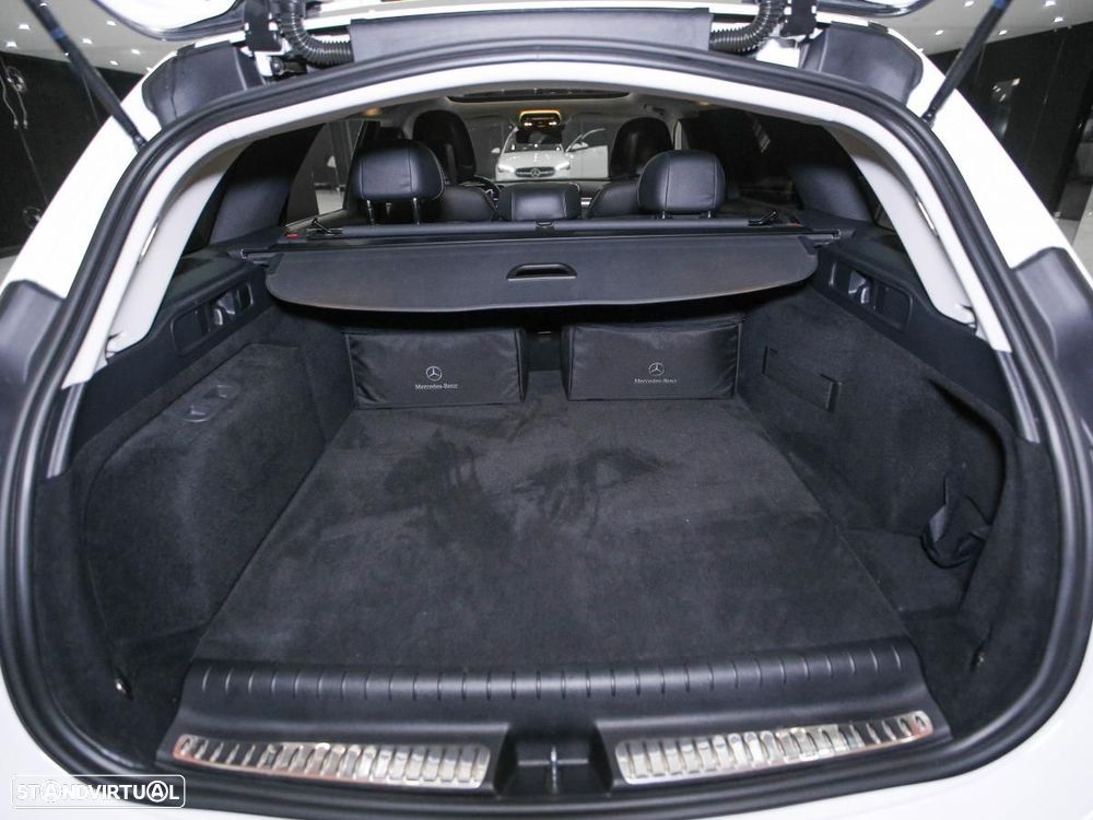 Mercedes-Benz C 300 e Avantgarde - 25