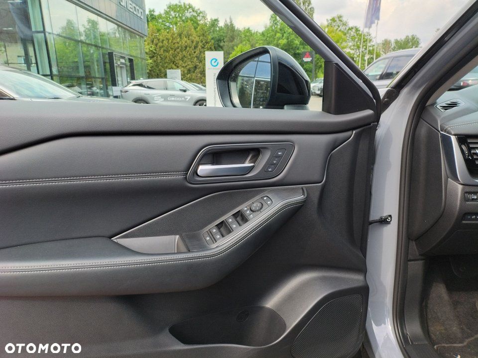 Nissan X-Trail - 14