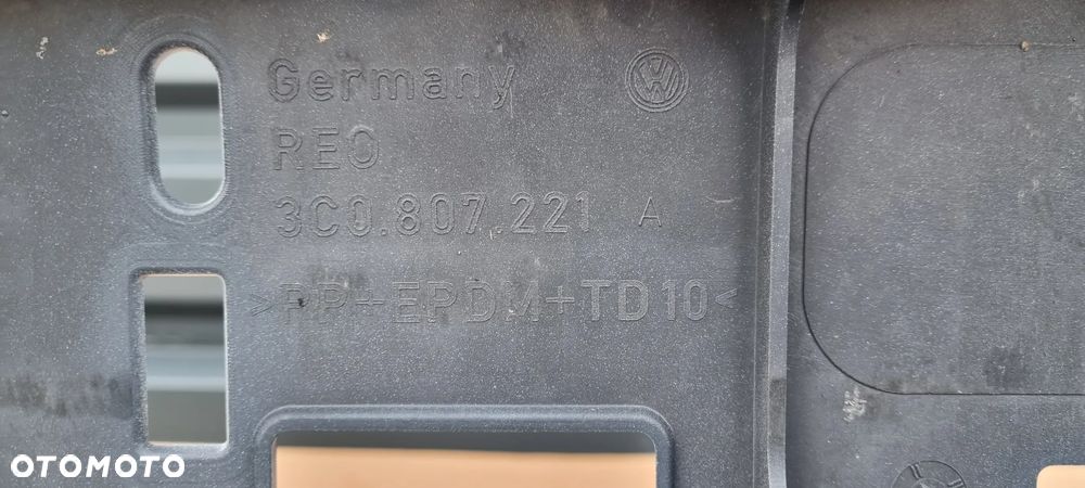 VW Passat B6 zderzak przód oryginał MA116 - 17