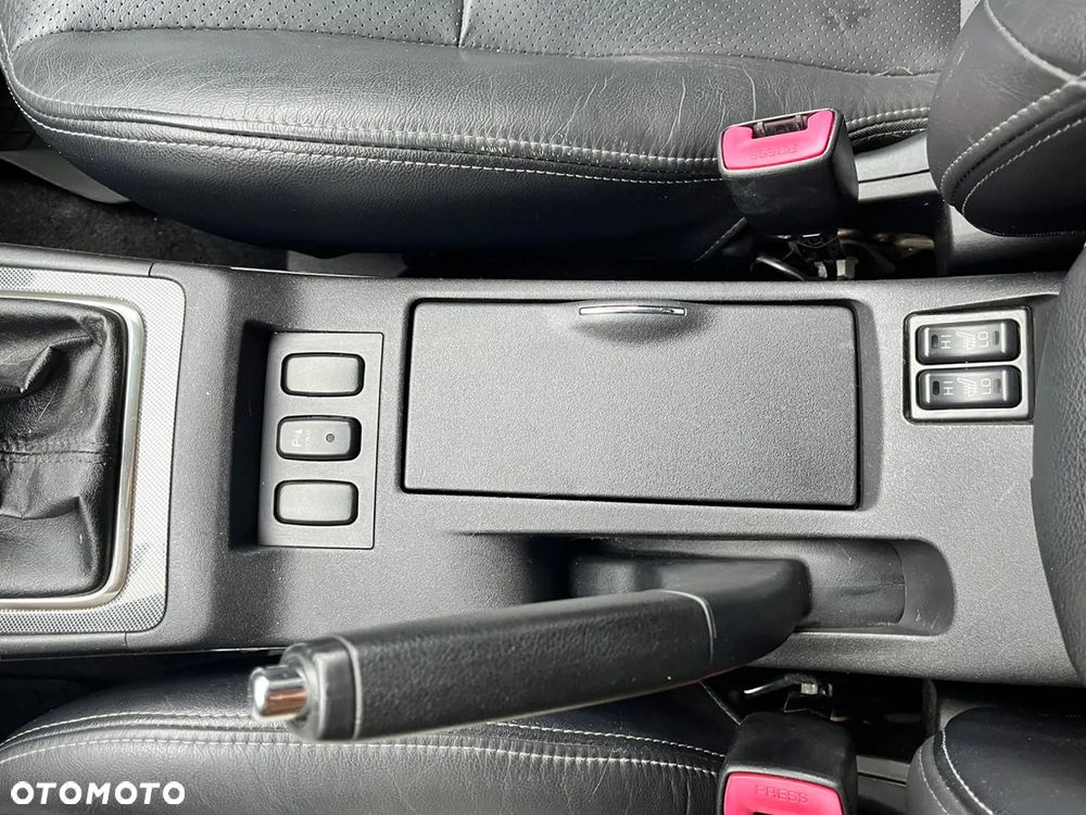 Mitsubishi Lancer 1.8 Intense - 12