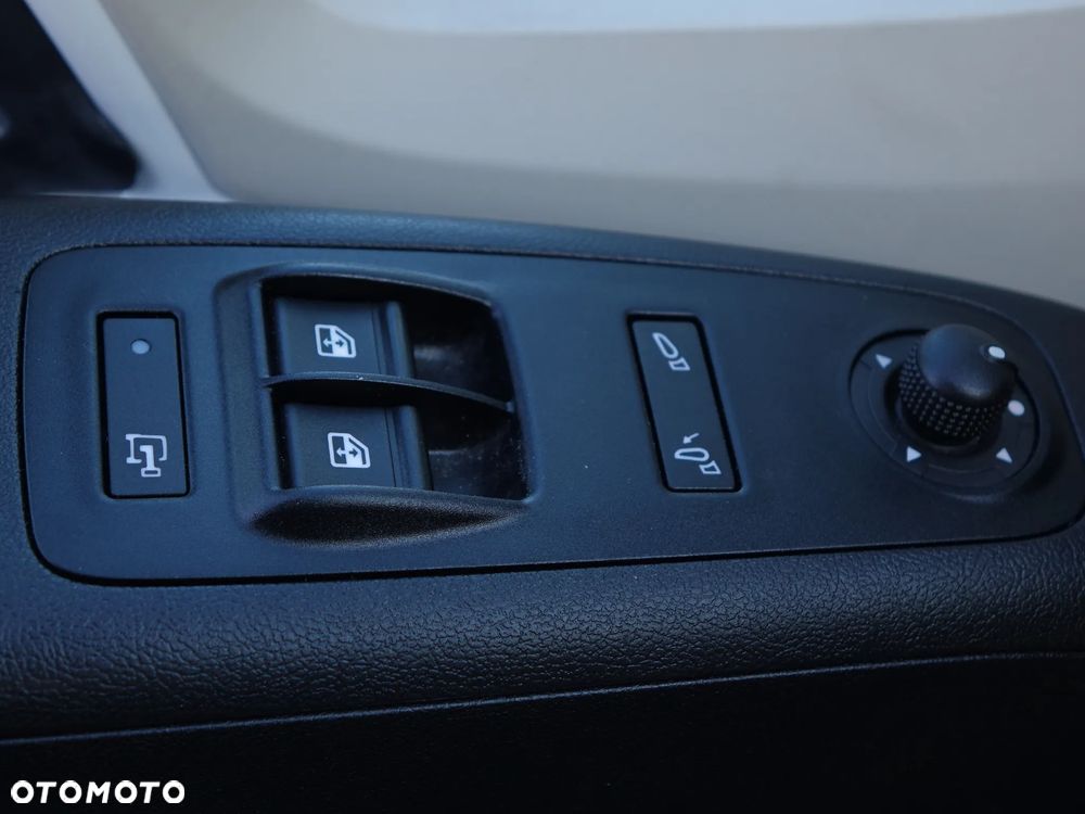 Peugeot Boxer 3-osobowy L4H2 Android Auto Kamera Nawigacja - 23