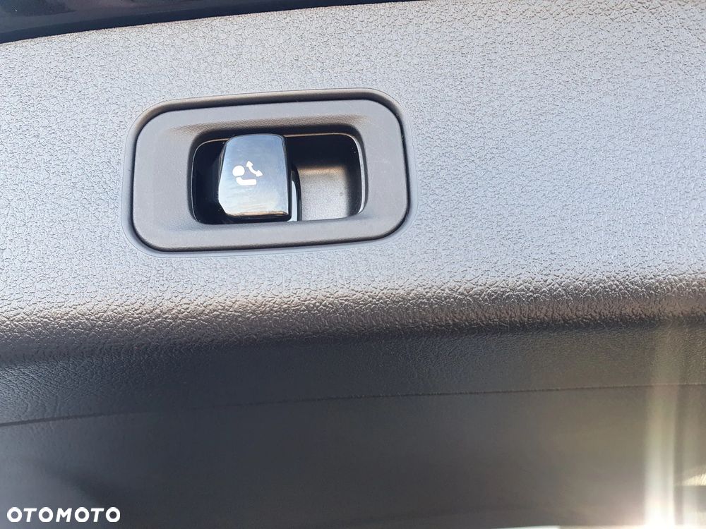 Mercedes-Benz GLC ver-220-d-4matic-9g--tronic-edition-amg-line - 22