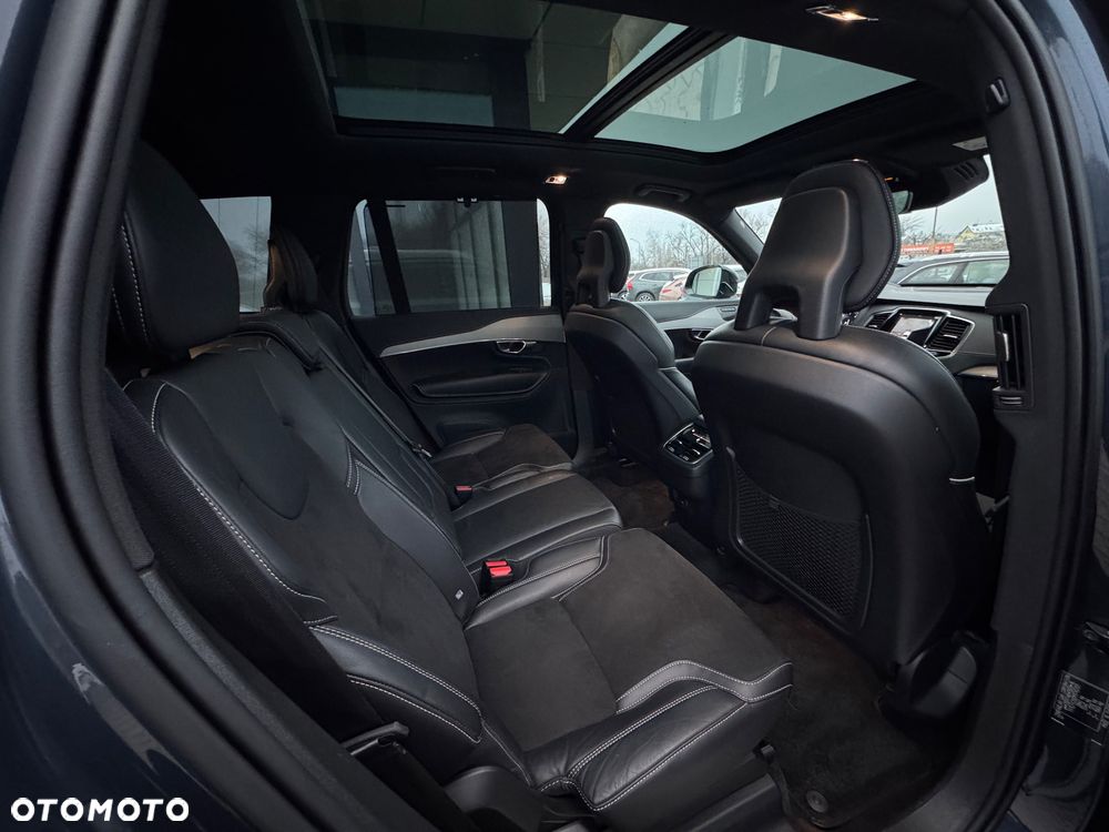 Volvo XC 90 B5 D AWD Ultimate Dark - 33