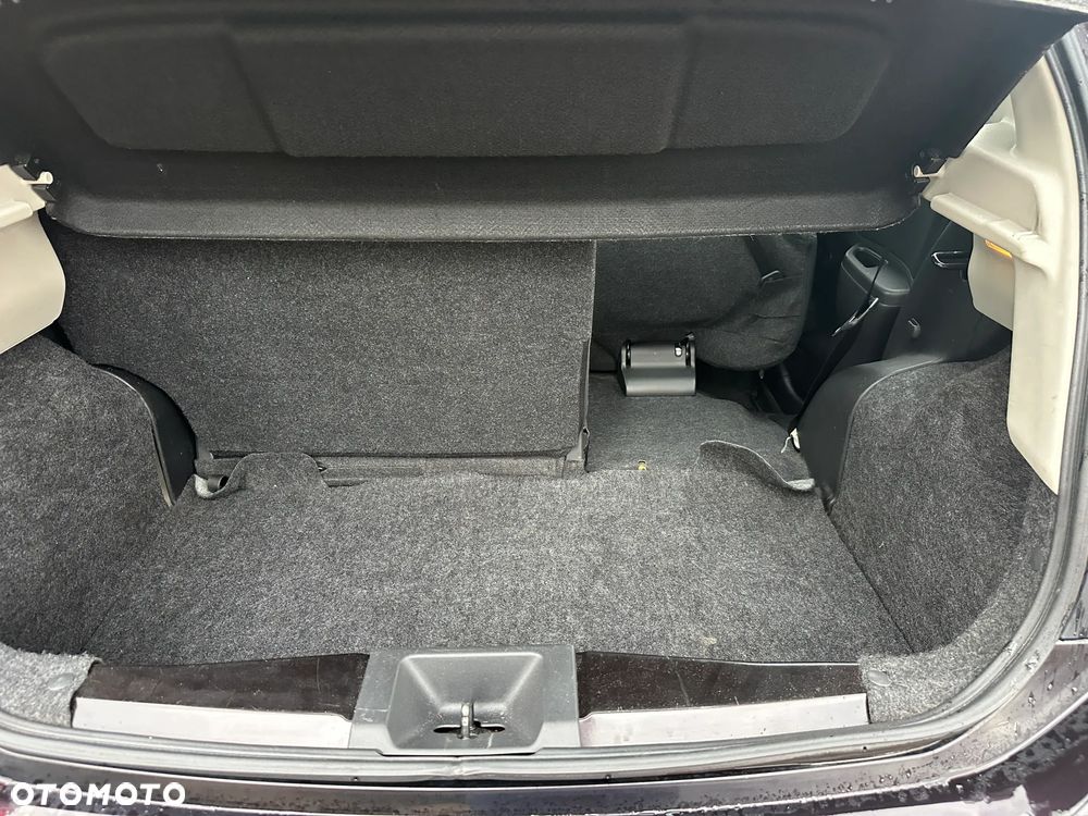 Nissan Micra - 32