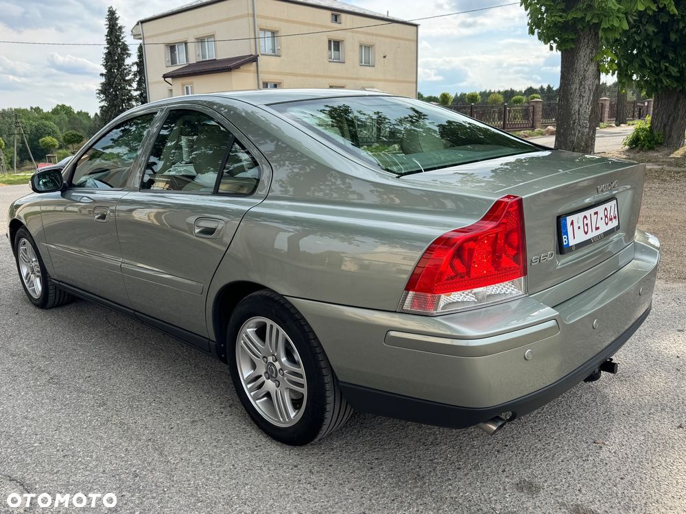 Volvo S60 2.4D Momentum - 13