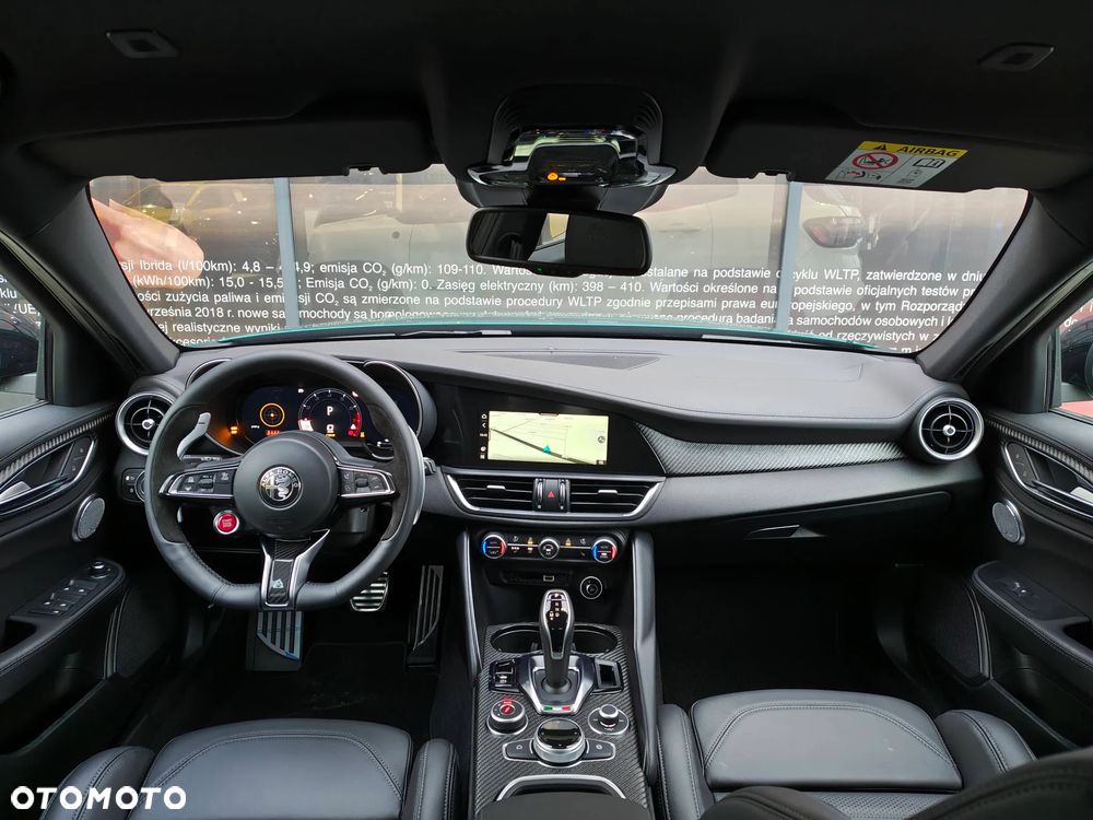 Alfa Romeo Giulia 2.9 V6 Bi-Turbo AT8 Quadrifoglio - 13