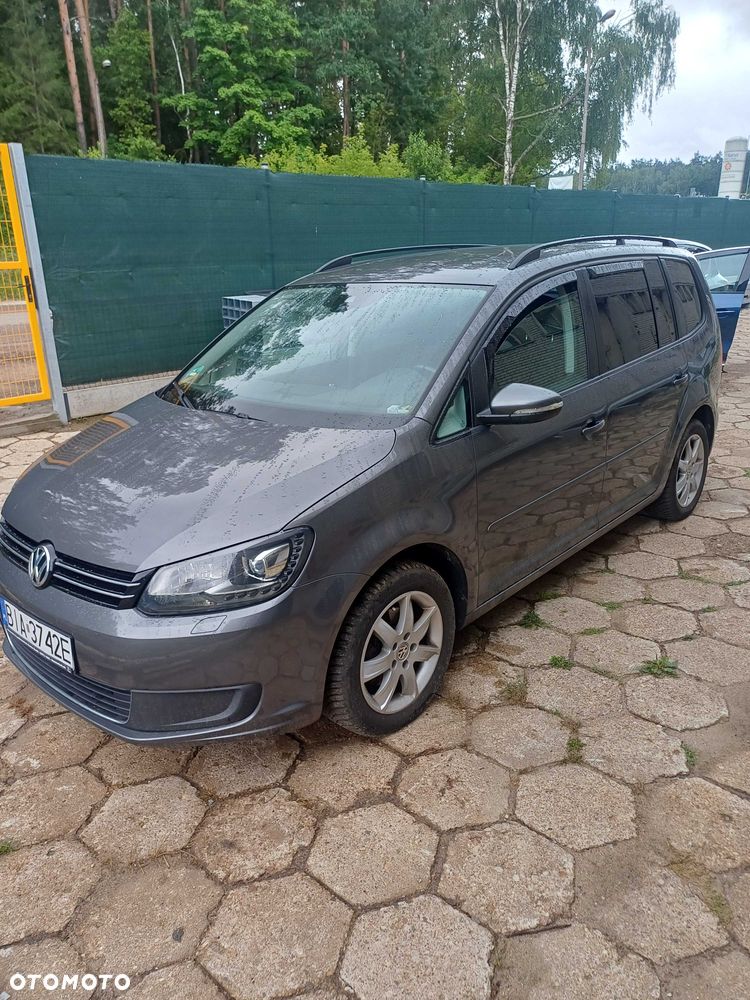 Volkswagen Touran - 4
