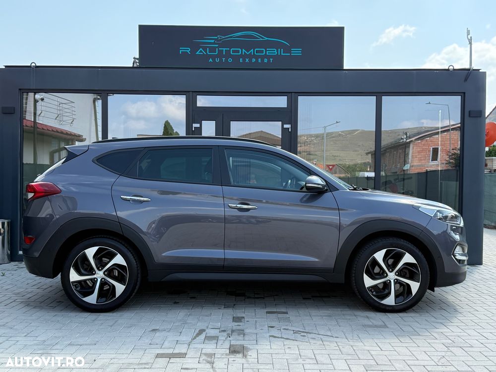 Hyundai Tucson 2.0 CRDI 4WD Automatik Premium - 2