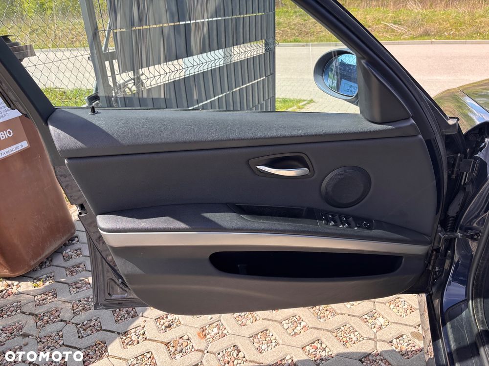 BMW Seria 3 320d DPF - 34