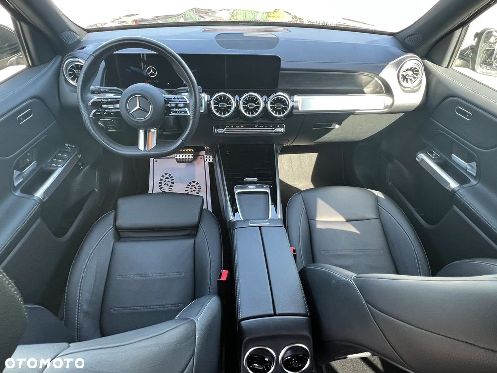 Mercedes-Benz EQB - 21
